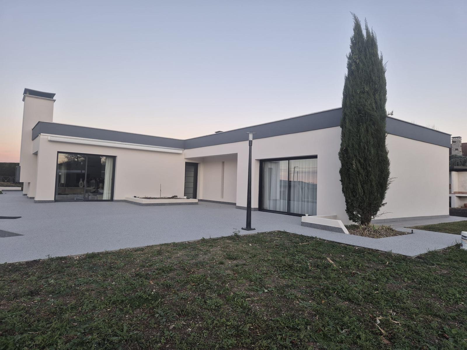 Après travaux : maison confortée et entièrement remise à neuf